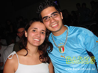 Grupo Nossa Poesia e Um Sonho a Mais na Cervejada Universitária do Kamaroty Music Grupo Nossa Poesia e Um Sonho a Mais na Cervejada Universitária do Kamaroty Music