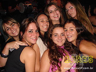 Grupo Nossa Poesia e Um Sonho a Mais na Cervejada Universitária do Kamaroty Music Grupo Nossa Poesia e Um Sonho a Mais na Cervejada Universitária do Kamaroty Music