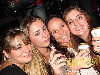 Grupo Nossa Poesia e Um Sonho a Mais na Cervejada Universitária do Kamaroty Music Grupo Nossa Poesia e Um Sonho a Mais na Cervejada Universitária do Kamaroty Music