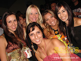 Grupo Nossa Poesia e Um Sonho a Mais na Cervejada Universitária do Kamaroty Music Grupo Nossa Poesia e Um Sonho a Mais na Cervejada Universitária do Kamaroty Music