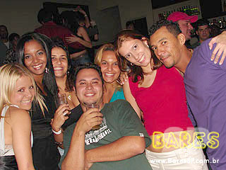 Grupo Nossa Poesia e Um Sonho a Mais na Cervejada Universitária do Kamaroty Music Grupo Nossa Poesia e Um Sonho a Mais na Cervejada Universitária do Kamaroty Music