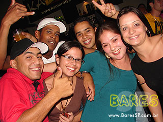 Grupo Nossa Poesia e Um Sonho a Mais na Cervejada Universitária do Kamaroty Music Grupo Nossa Poesia e Um Sonho a Mais na Cervejada Universitária do Kamaroty Music