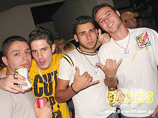 Grupo Nossa Poesia e Um Sonho a Mais na Cervejada Universitária do Kamaroty Music Grupo Nossa Poesia e Um Sonho a Mais na Cervejada Universitária do Kamaroty Music