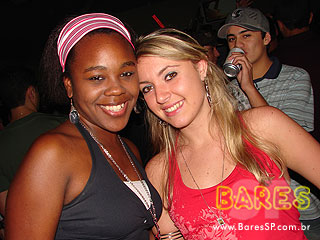 Grupo Nossa Poesia e Um Sonho a Mais na Cervejada Universitária do Kamaroty Music Grupo Nossa Poesia e Um Sonho a Mais na Cervejada Universitária do Kamaroty Music