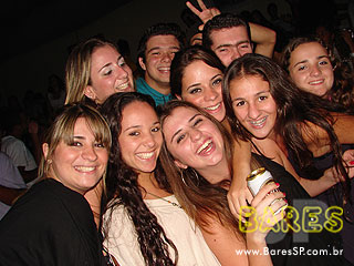 Grupo Nossa Poesia e Um Sonho a Mais na Cervejada Universitária do Kamaroty Music Grupo Nossa Poesia e Um Sonho a Mais na Cervejada Universitária do Kamaroty Music