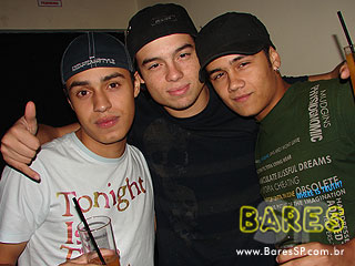 Grupo Nossa Poesia e Um Sonho a Mais na Cervejada Universitária do Kamaroty Music Grupo Nossa Poesia e Um Sonho a Mais na Cervejada Universitária do Kamaroty Music