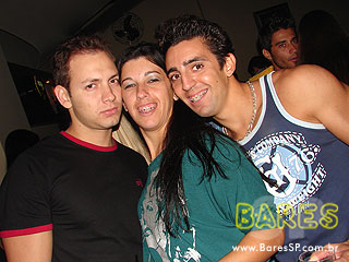 Grupo Nossa Poesia e Um Sonho a Mais na Cervejada Universitária do Kamaroty Music Grupo Nossa Poesia e Um Sonho a Mais na Cervejada Universitária do Kamaroty Music