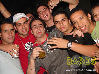 Grupo Nossa Poesia e Um Sonho a Mais na Cervejada Universitária do Kamaroty Music Grupo Nossa Poesia e Um Sonho a Mais na Cervejada Universitária do Kamaroty Music