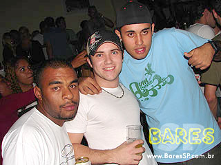 Grupo Nossa Poesia e Um Sonho a Mais na Cervejada Universitária do Kamaroty Music Grupo Nossa Poesia e Um Sonho a Mais na Cervejada Universitária do Kamaroty Music