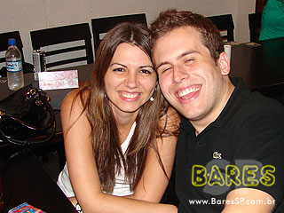 Noite animada no Gongo Bar Noite animada no Gongo Bar