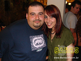 Noite animada no Gongo Bar Noite animada no Gongo Bar