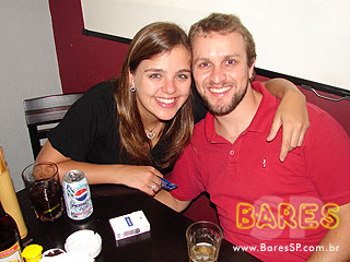 Noite animada no Gongo Bar Noite animada no Gongo Bar