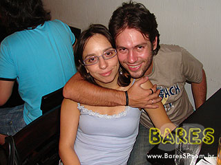 Noite animada no Gongo Bar Noite animada no Gongo Bar