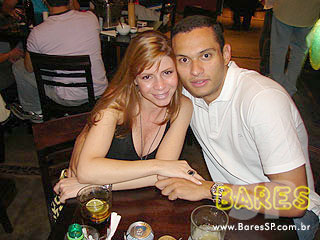 Noite animada no Gongo Bar Noite animada no Gongo Bar