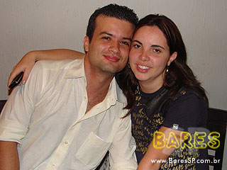 Noite animada no Gongo Bar Noite animada no Gongo Bar