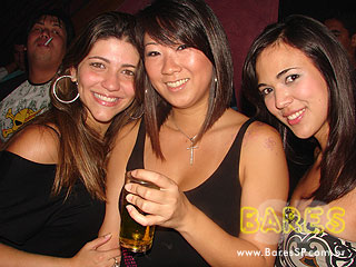 Noite de Hip Hop e House no Authentic 405 Noite de Hip Hop e House no Authentic 405