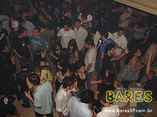 Noite de Hip Hop e House no Authentic 405 Noite de Hip Hop e House no Authentic 405