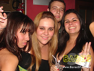 Noite de Hip Hop e House no Authentic 405 Noite de Hip Hop e House no Authentic 405