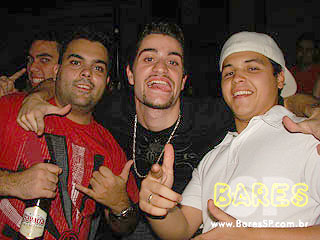 Banda Confisko agita o Paddy's PUB Banda Confisko agita o Paddy's PUB