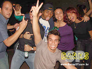 Banda Confisko agita o Paddy's PUB Banda Confisko agita o Paddy's PUB