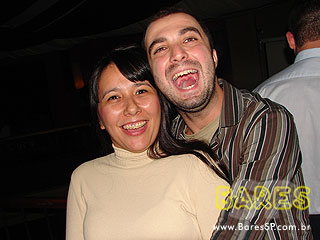 Noite animada no Authentic Noite animada no Authentic