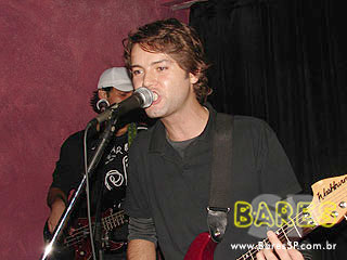 Noite animada no Authentic Noite animada no Authentic