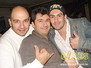 Noite animada no Authentic Noite animada no Authentic