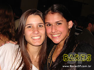 Noite animada no Authentic Noite animada no Authentic