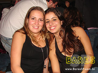 Noite animada no Authentic Noite animada no Authentic