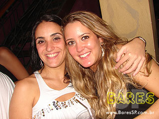 Noite animada no Authentic Noite animada no Authentic