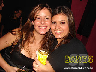 Noite animada no Authentic Noite animada no Authentic