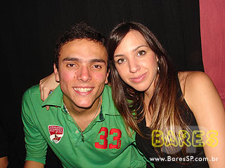 Noite animada no Authentic Noite animada no Authentic