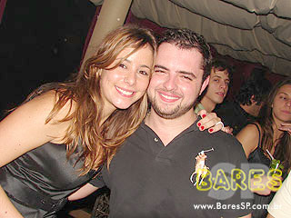 Noite animada no Authentic Noite animada no Authentic