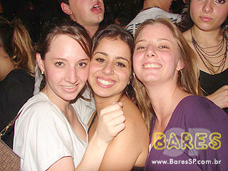 Noite animada no Authentic Noite animada no Authentic