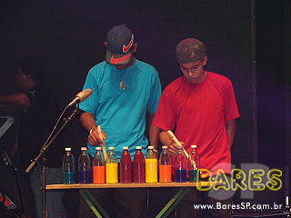 'Dream Fashion Tour' com Marcelo D2, NX Zero e Capital Inicial na Via Funchal 'Dream Fashion Tour' com Marcelo D2, NX Zero e Capital Inicial na Via Funchal