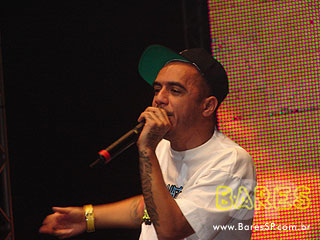 'Dream Fashion Tour' com Marcelo D2, NX Zero e Capital Inicial na Via Funchal 'Dream Fashion Tour' com Marcelo D2, NX Zero e Capital Inicial na Via Funchal