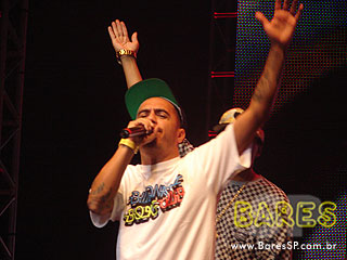 'Dream Fashion Tour' com Marcelo D2, NX Zero e Capital Inicial na Via Funchal 'Dream Fashion Tour' com Marcelo D2, NX Zero e Capital Inicial na Via Funchal