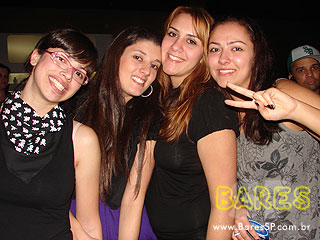 'Dream Fashion Tour' com Marcelo D2, NX Zero e Capital Inicial na Via Funchal 'Dream Fashion Tour' com Marcelo D2, NX Zero e Capital Inicial na Via Funchal