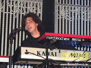 'Dream Fashion Tour' com Marcelo D2, NX Zero e Capital Inicial na Via Funchal 'Dream Fashion Tour' com Marcelo D2, NX Zero e Capital Inicial na Via Funchal