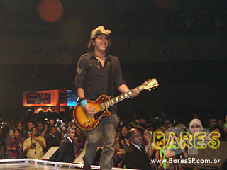 'Dream Fashion Tour' com Marcelo D2, NX Zero e Capital Inicial na Via Funchal 'Dream Fashion Tour' com Marcelo D2, NX Zero e Capital Inicial na Via Funchal