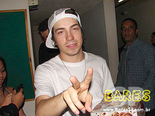 'Dream Fashion Tour' com Marcelo D2, NX Zero e Capital Inicial na Via Funchal 'Dream Fashion Tour' com Marcelo D2, NX Zero e Capital Inicial na Via Funchal