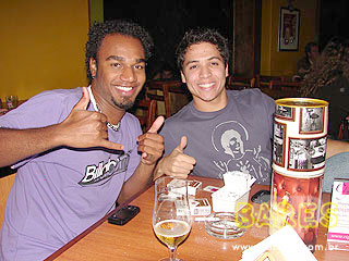 Tony Gordon se apresenta no Cigana Bar Tony Gordon se apresenta no Cigana Bar