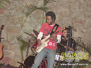 Banda Fatale se apresenta no Notredame Bar Banda Fatale se apresenta no Notredame Bar