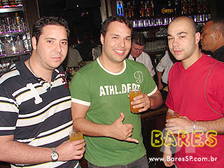 Banda Fatale se apresenta no Notredame Bar Banda Fatale se apresenta no Notredame Bar
