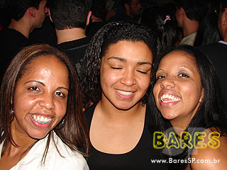 Grupo Samba nas Coxas comanda a noite no Boteco do Samba Grupo Samba nas Coxas comanda a noite no Boteco do Samba