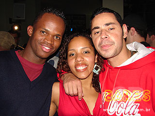 Grupo Samba nas Coxas comanda a noite no Boteco do Samba Grupo Samba nas Coxas comanda a noite no Boteco do Samba