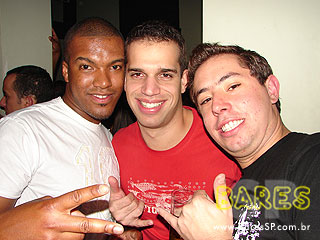 Grupo Samba nas Coxas comanda a noite no Boteco do Samba Grupo Samba nas Coxas comanda a noite no Boteco do Samba