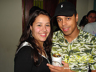 Grupo Samba nas Coxas comanda a noite no Boteco do Samba Grupo Samba nas Coxas comanda a noite no Boteco do Samba