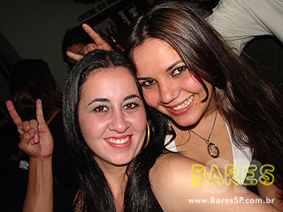 Grupo Samba nas Coxas comanda a noite no Boteco do Samba Grupo Samba nas Coxas comanda a noite no Boteco do Samba