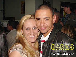 Grupo Samba nas Coxas comanda a noite no Boteco do Samba Grupo Samba nas Coxas comanda a noite no Boteco do Samba